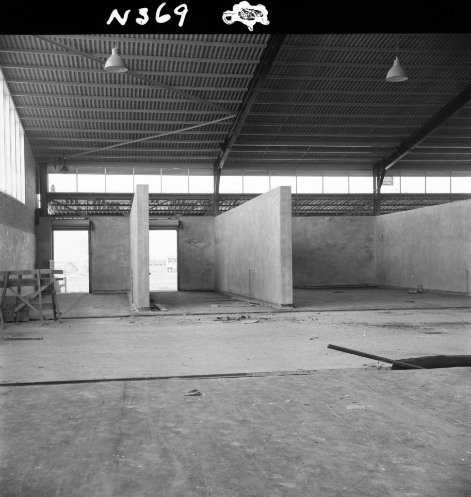 N369 Image showing construction of the Fish Market on Footscray Road