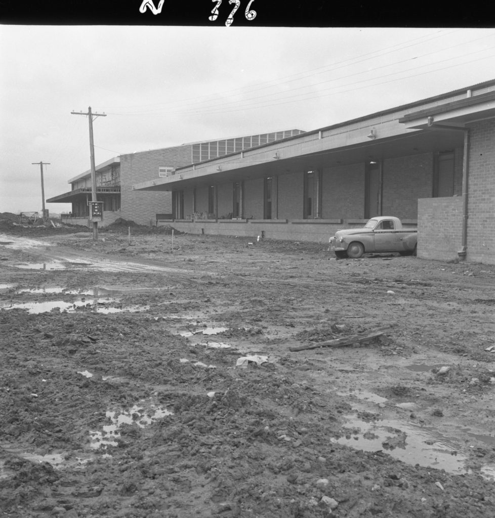 N376 Image showing initial grading frontage during construction of the Fish Market on Footscray Road