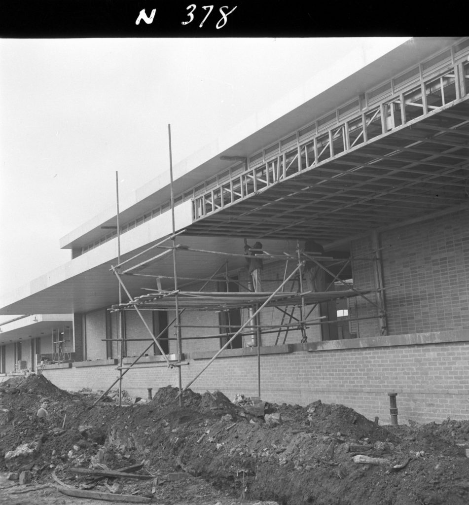 N378 Image showing lining of the canopy during construction of the Fish Market on Footscray Road