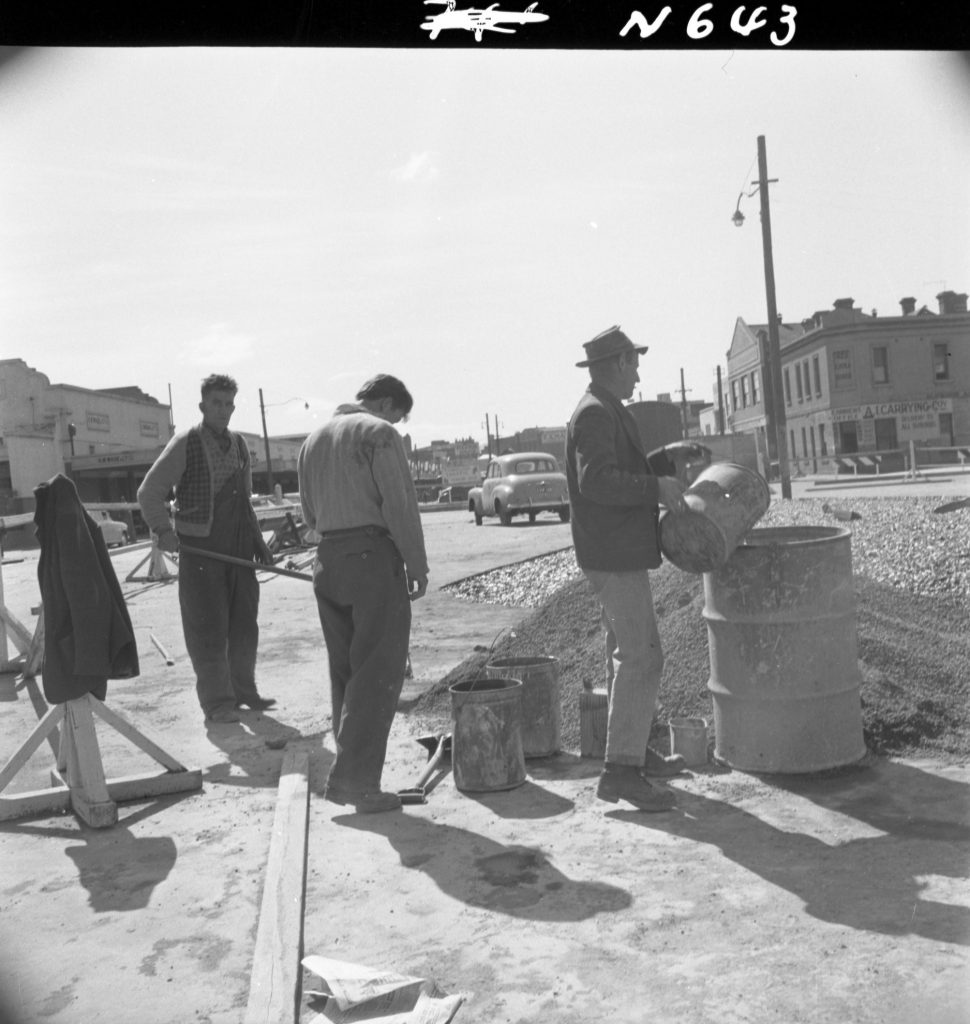 N643 Image showing construction of a concrete roundabout and traffic island near the Queen Victoria Market