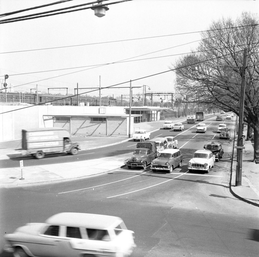 N859 Image showing Brunton Avenue after road widening, viewed from Punt Road