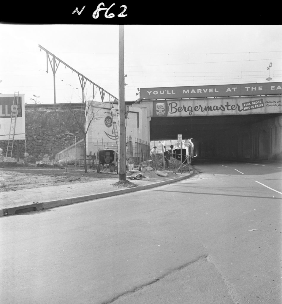 N862 Image showing roadworks along Punt Road