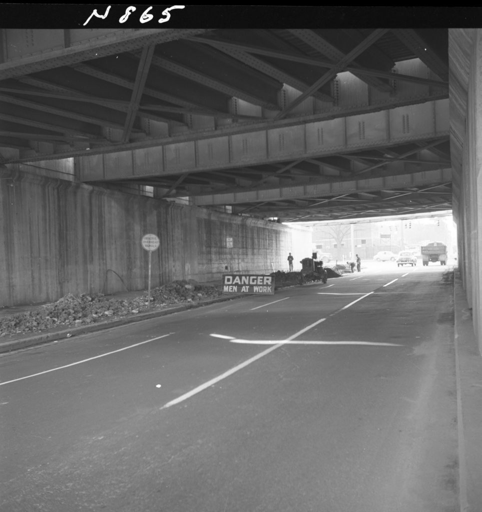 N865 Image showing roadworks along Punt Road