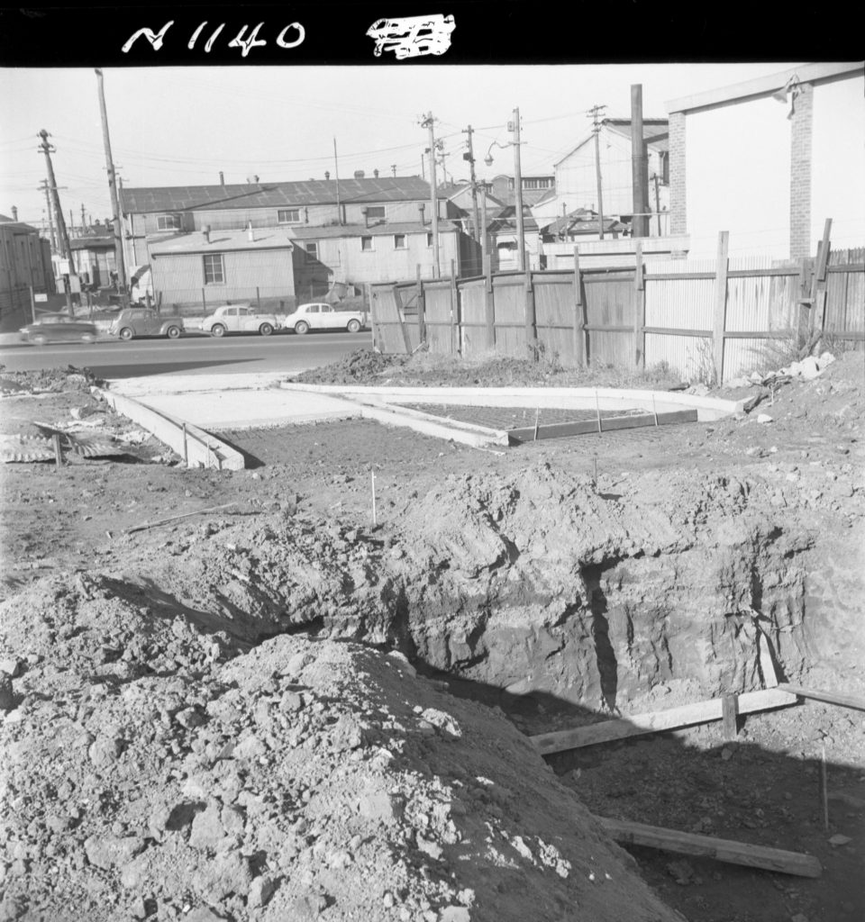 N1140 Image showing construction of a weighbridge on Dudley Street