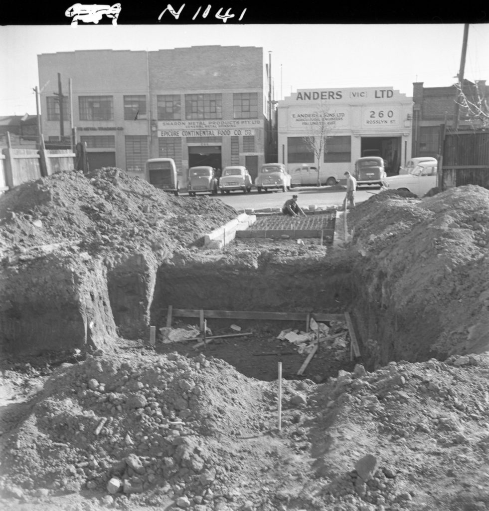 N1141 Image showing construction of a weighbridge on Dudley Street