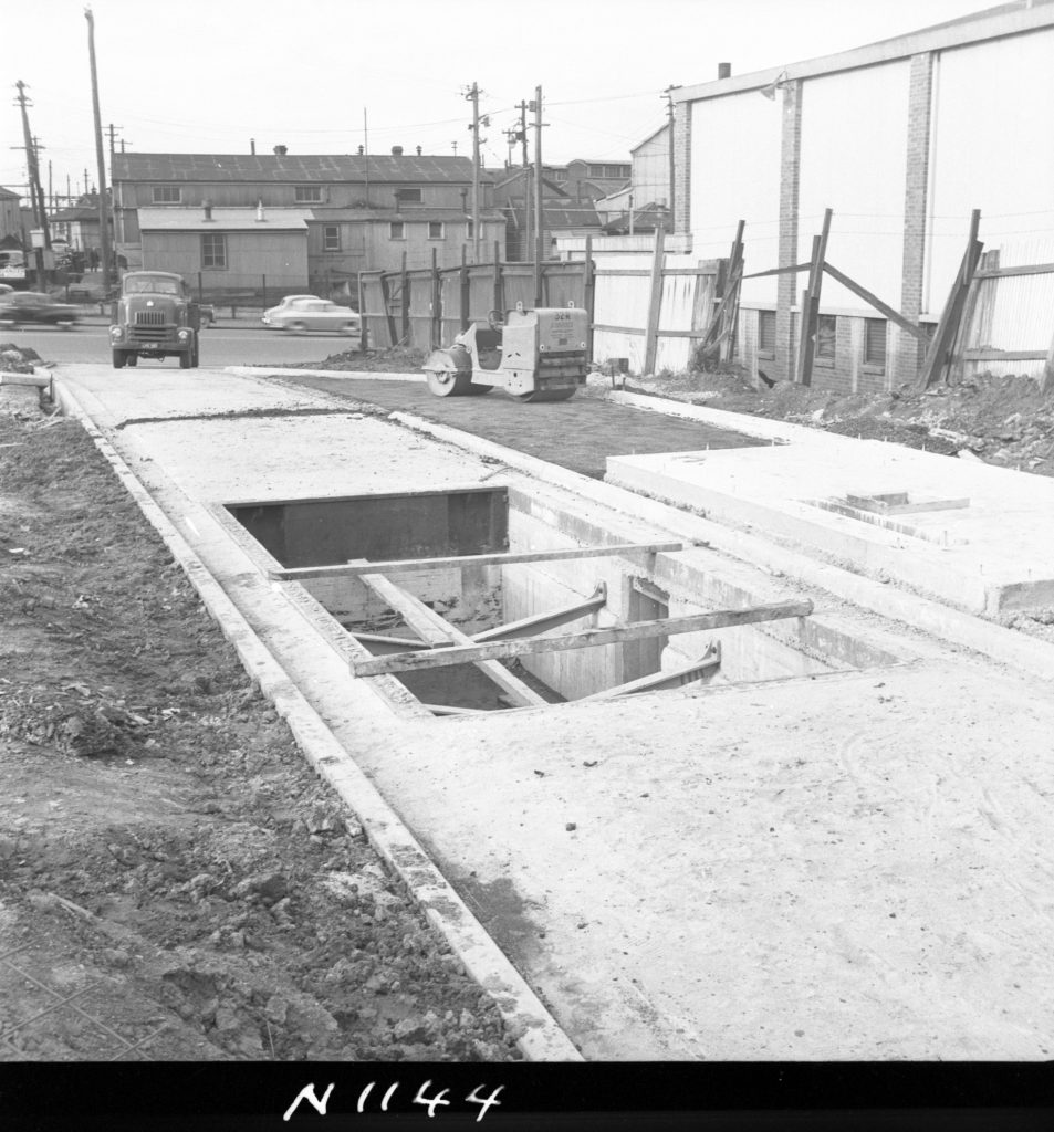 N1144 Image showing construction of a weighbridge on Dudley Street