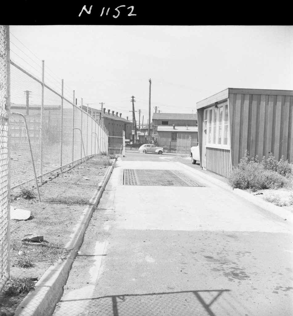 N1152 Image showing a weighbridge on Dudley Street