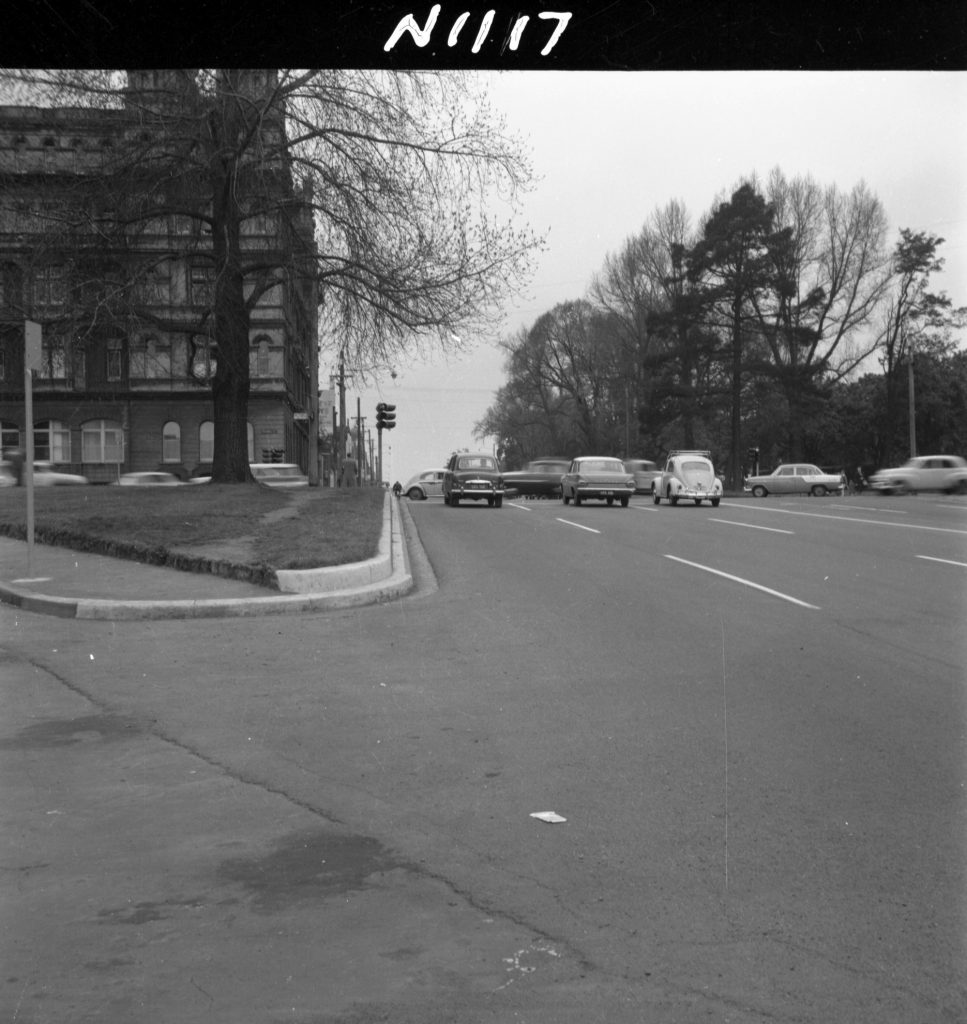 N1117 Image showing road widening on the corner of Exhibition Street and Victoria Street