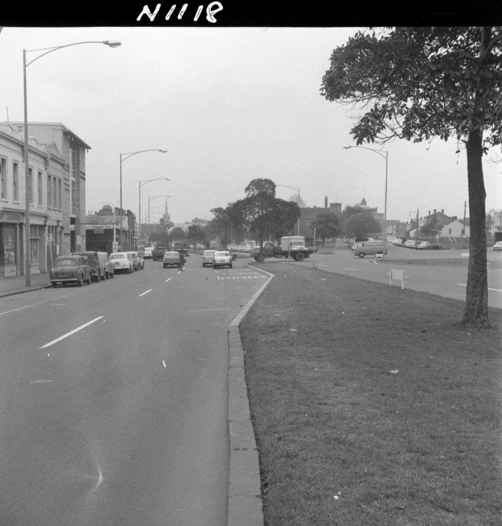 N1118 Image showing road widening on King Street and Rosslyn Street