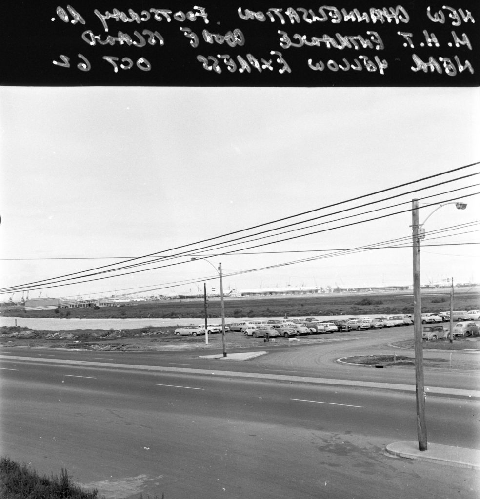 N1226 Image of the Melbourne Harbour Trust entrance to Coode Island, showing new Footscray Road channelisation at Yellow Express