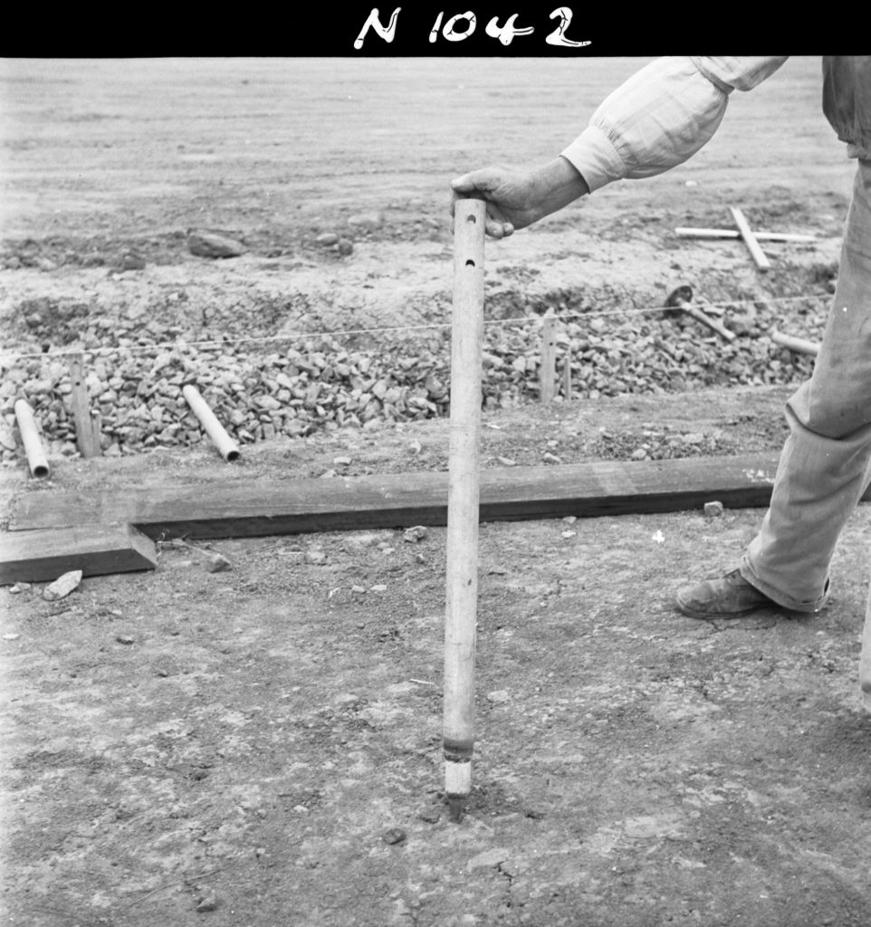 N1042 Image showing construction of the Womens Athletic Ground in Royal Park