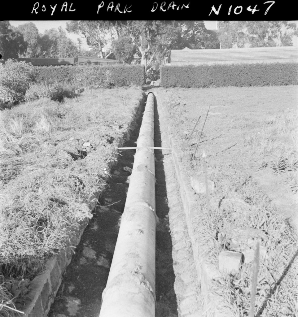 N1047 Image showing drainage construction on the south side of Royal Park