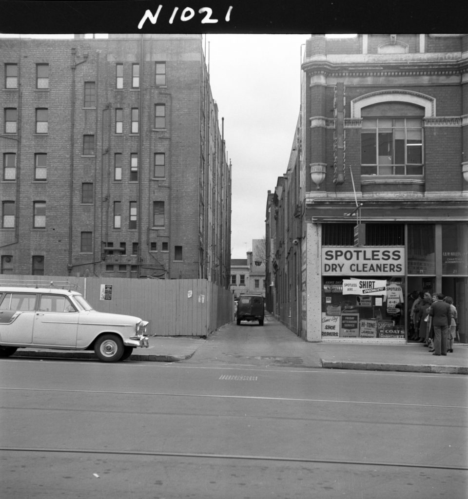 N1021 Image showing Windsor Place from Bourke Street