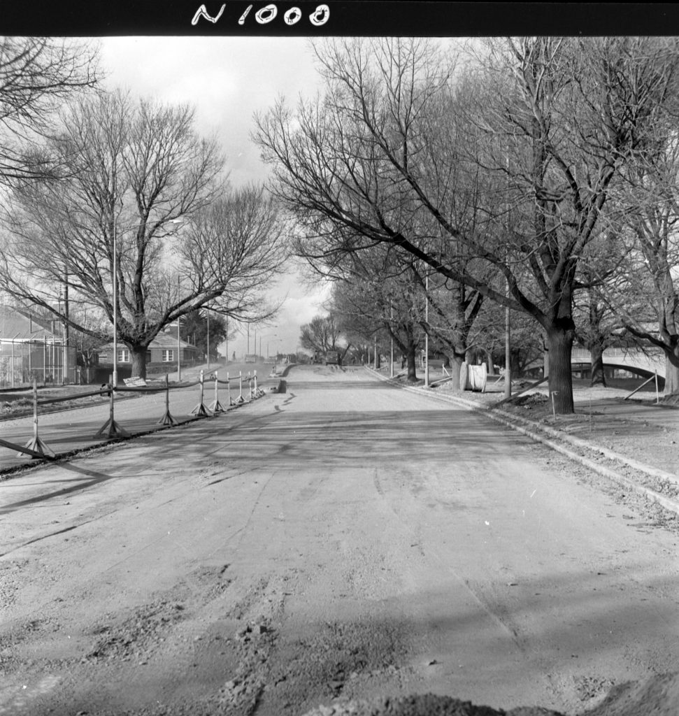 N1000 Image showing approaches to Morell Bridge on Batman Avenue