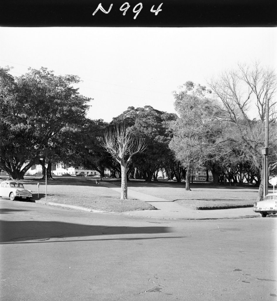 N994 Image showing Lincoln Square from Bouverie Street