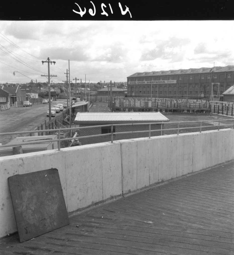 N1264 Image showing the new cattle unloading area off Newmarket Street from McLennan bridge