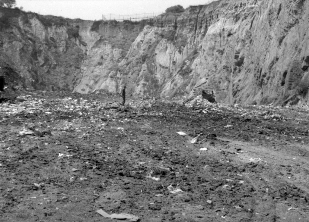 N535 Image showing the top of the refuse at the north end of Melbourne City Council tip