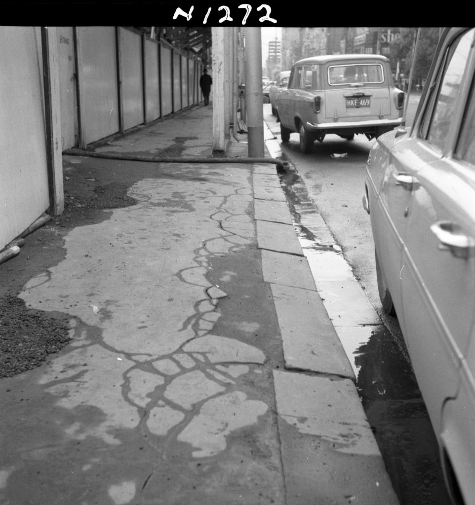 N1272 Image showing damage to the kerb on the south side of Flinders Street