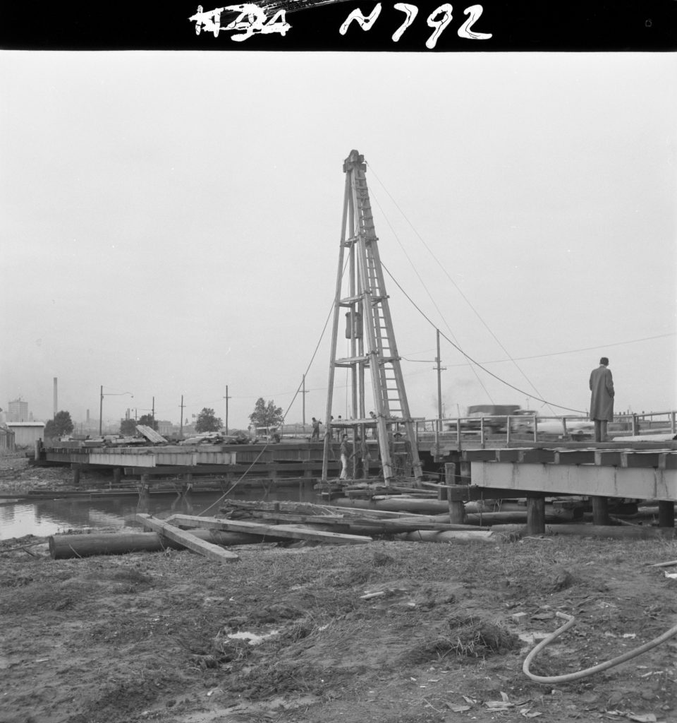 Image showing bridge spans during construction of the Coal Canal Bridge on Footscray Road