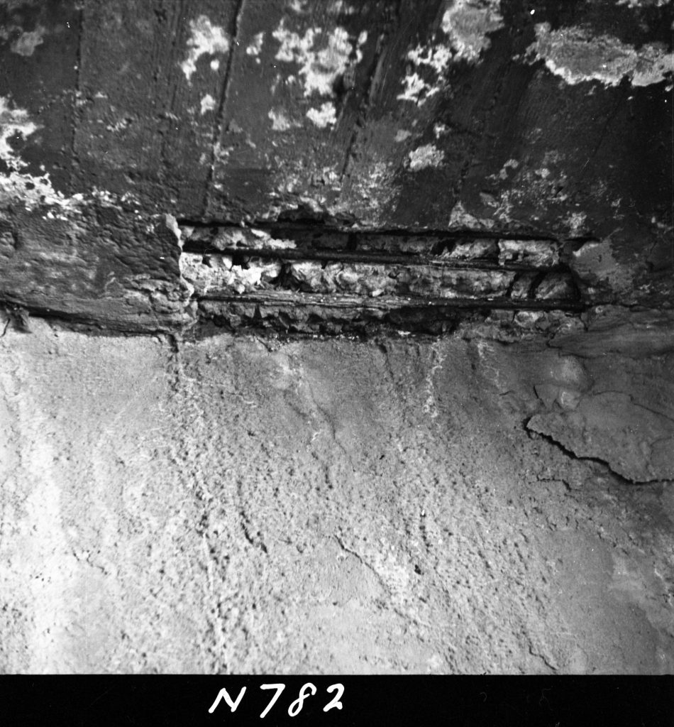 N782 Image showing reinforced concrete on the underside of Mount Alexander Road Bridge