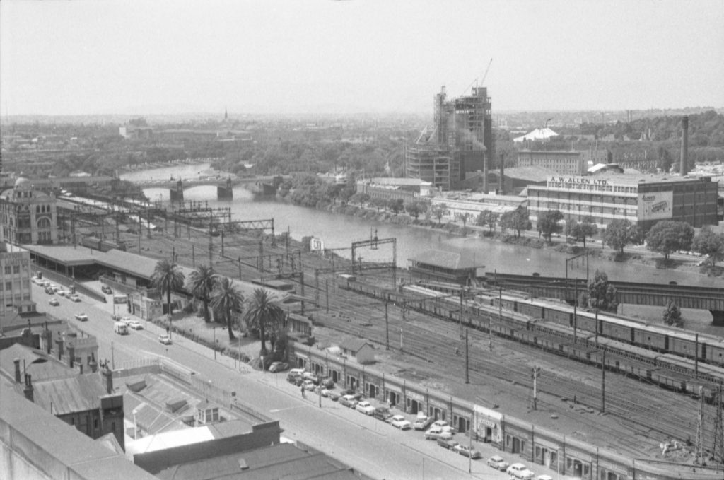 35A-7d Image of the Yarra River, Princes bridge, Sandridge bridge and the Flinders Street viaduct