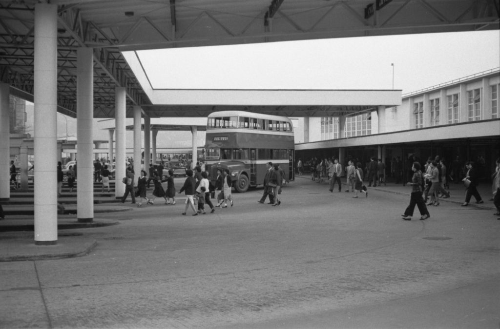 35A-16b Image of a bus interchange in Hong Kong