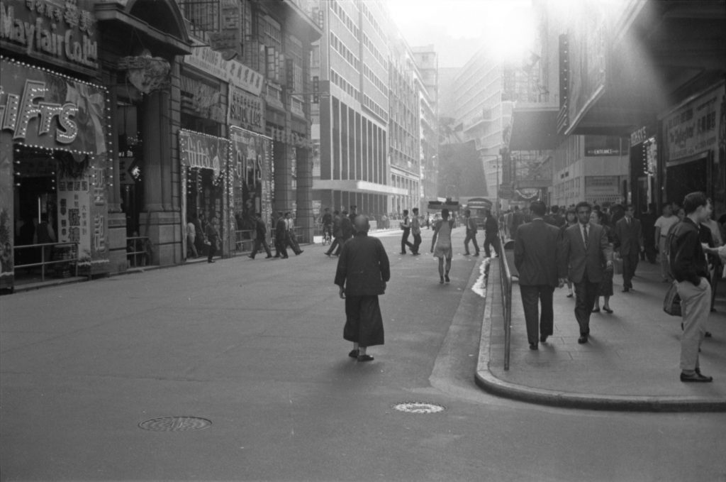 35A-21d Image showing pedestrian traffic in Hong Kong