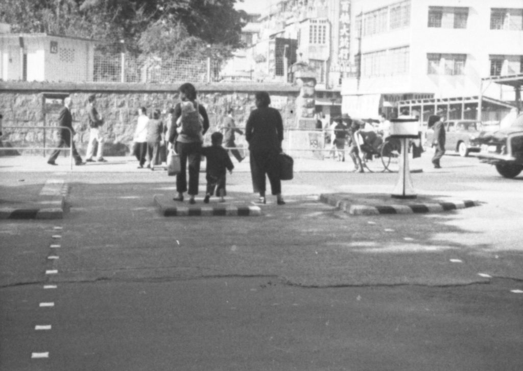 35A-30d Image of a pedestrian crossing in Hong Kong