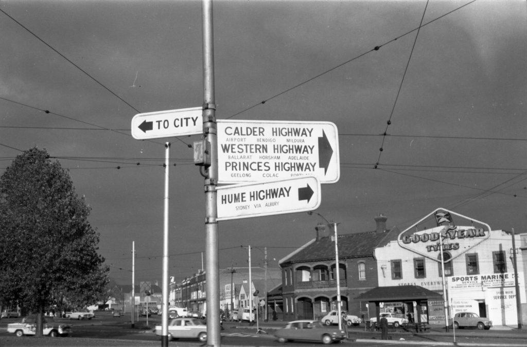 35A-31d Image of signs for Melbourne city, the Calder Highway, Western Highway, Princes Highway and Hume Highway