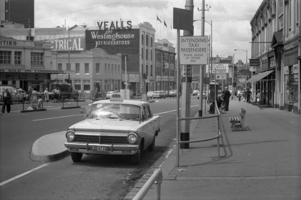 35A-46a Image of a taxi rank on Elizabeth Street, outside the Queen Victoria Market