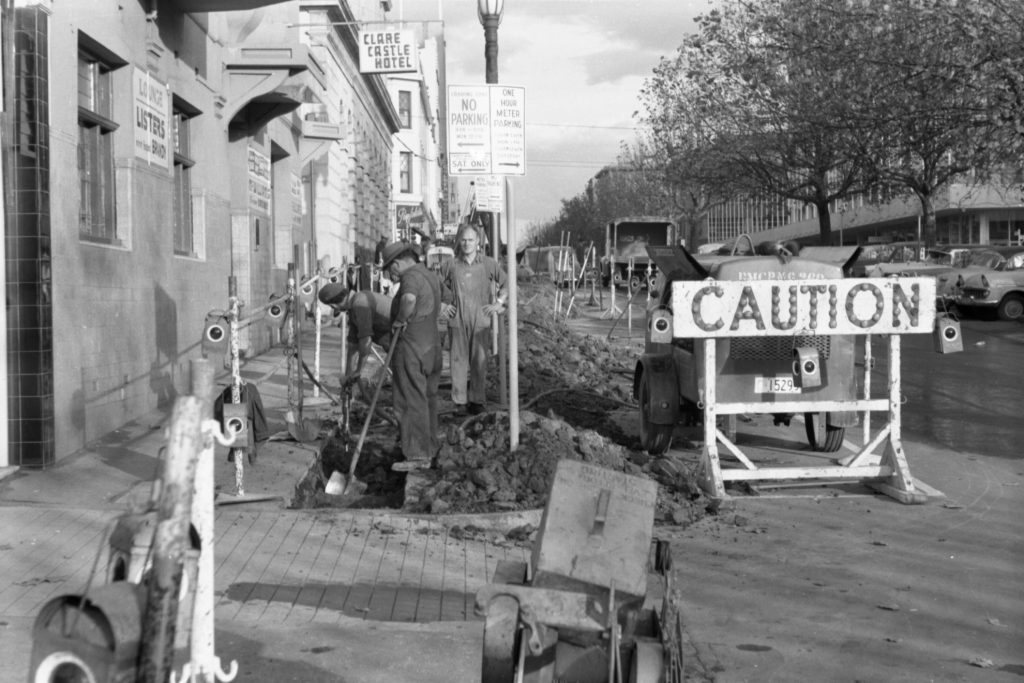 35A-55a Image showing footpath works, Exhibition Street facing south towards Bourke Street, possibly by the Postmaster-General’s department