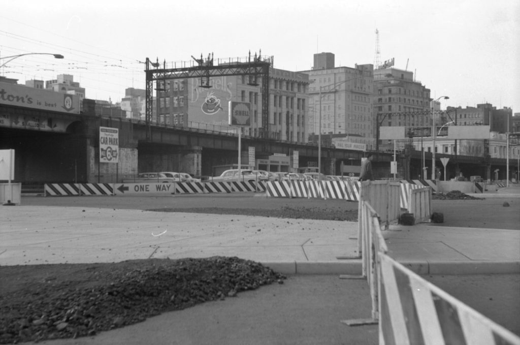 35A-66b Image of barriers around the King Street bridge area