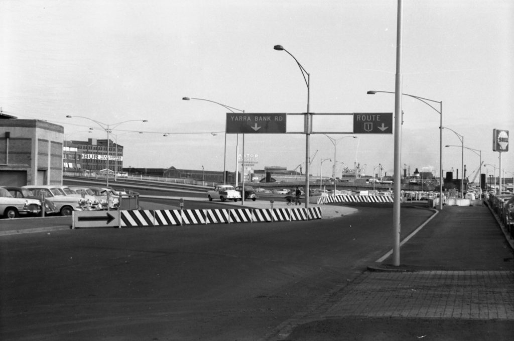 35A-70a Image of barriers around the King Street bridge area