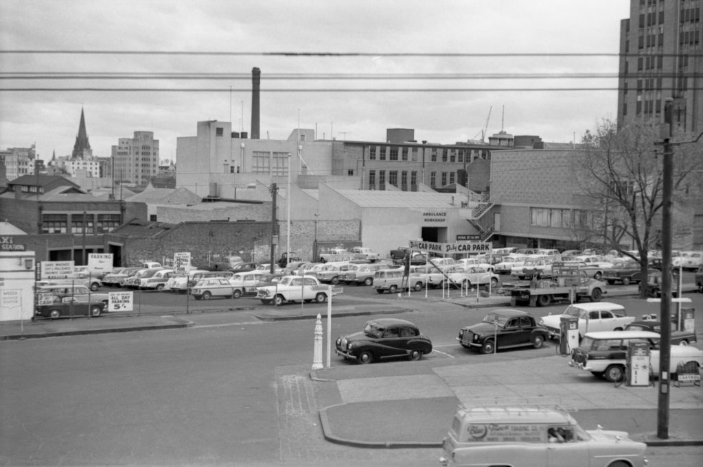 35A-82d Image of a car park, corner Victoria Street and MacKenzie Street