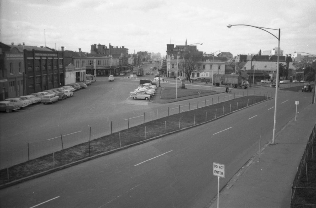 35A-84a Image of an intersection in North Melbourne