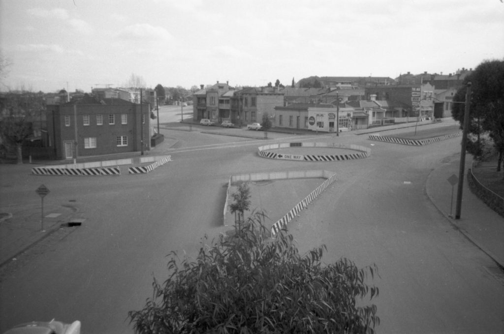 35A-84c Image showing barriers in place of traffic islands