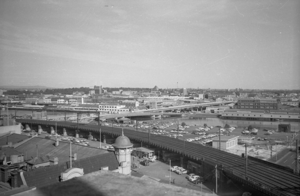 35A-96d Image of Flinders Street viaduct, with King Street bridge, Swinging Basin car park and the Yarra River visible behind