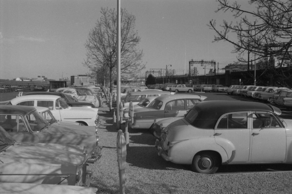 35A-97a Image of Swinging Basin car park