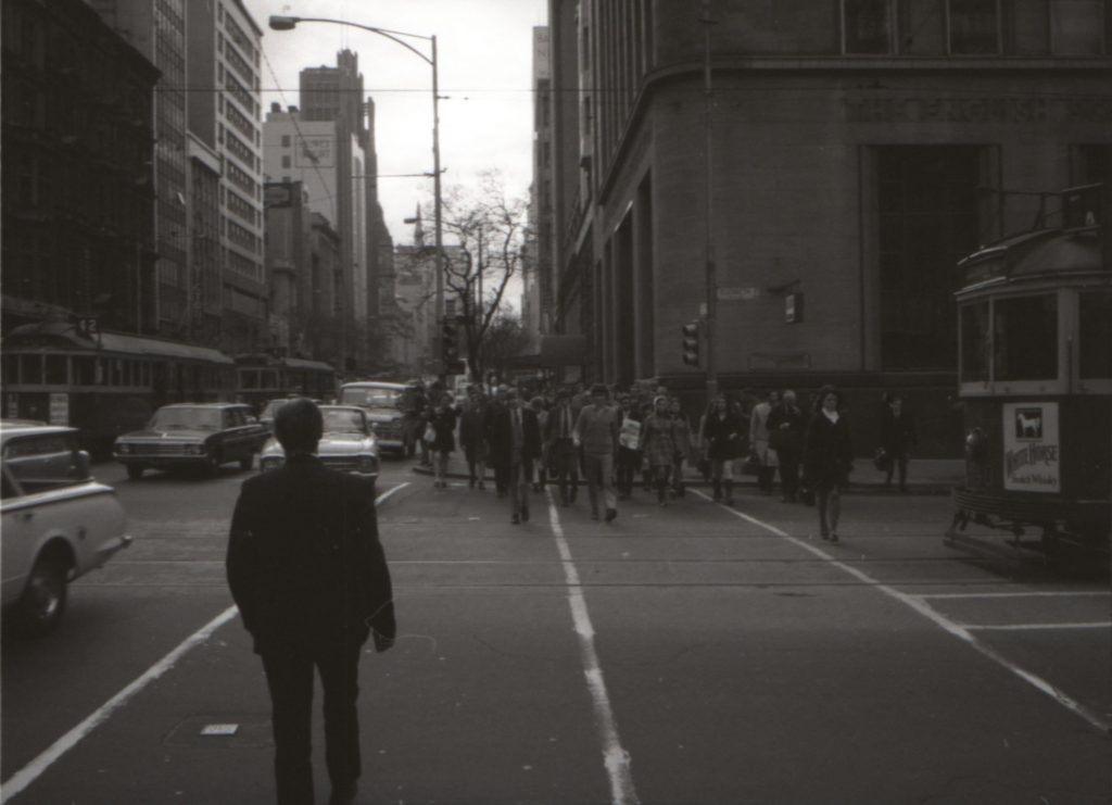 35B-14a Image of pedestrians crossing at Elizabeth Street and Collins Street