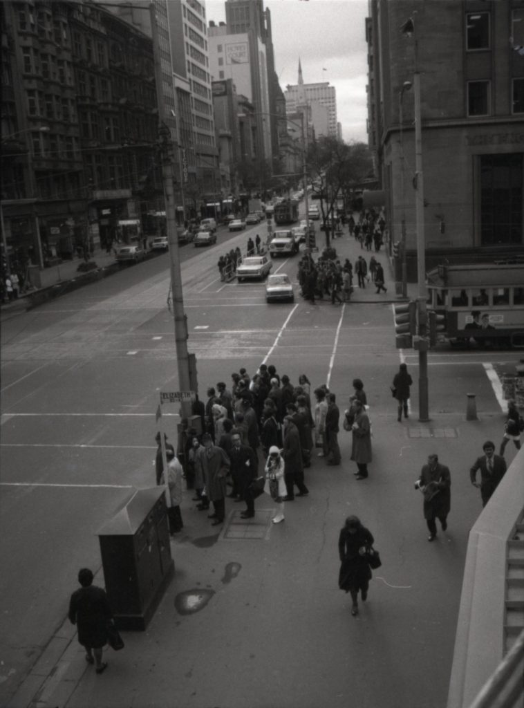 35B-14f Image of pedestrians crossing at Elizabeth Street and Collins Street