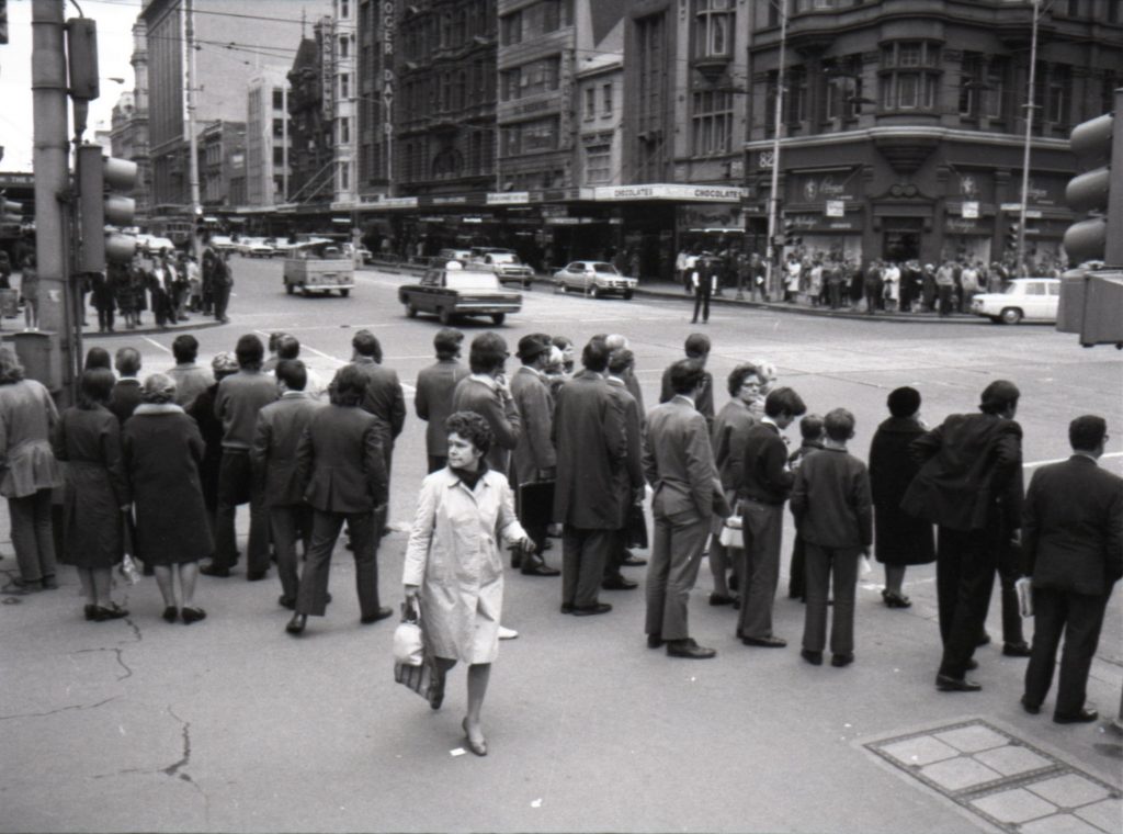 35B-14r Image of pedestrians crossing at Elizabeth Street and Collins Street