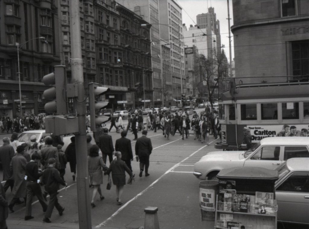 35B-14u Image of pedestrians crossing at Elizabeth Street and Collins Street