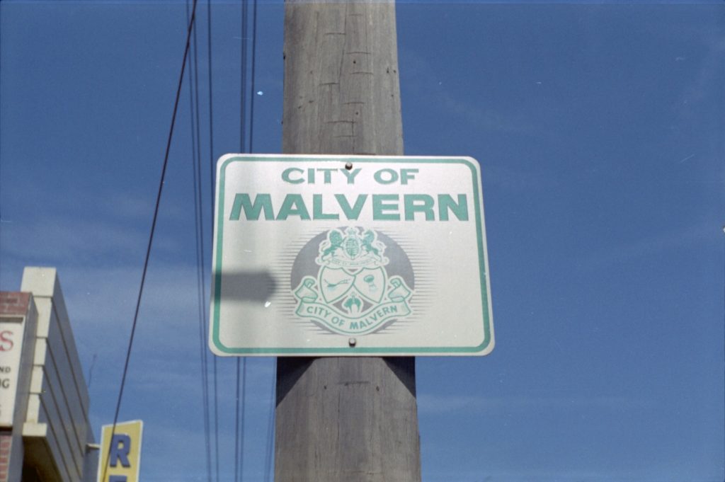 35B-33b Image of a sign with the City of Malvern emblem