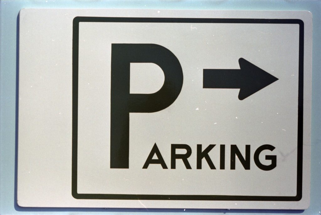 35B-56b Image of a parking sign