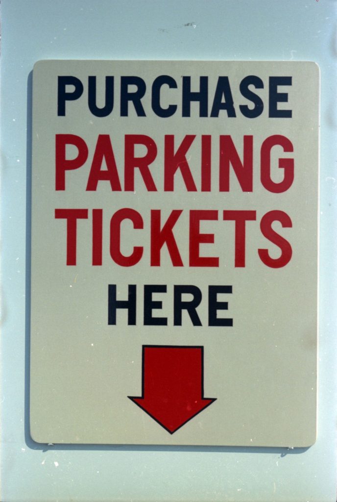 35B-59b Image of a sign for a parking ticket machine