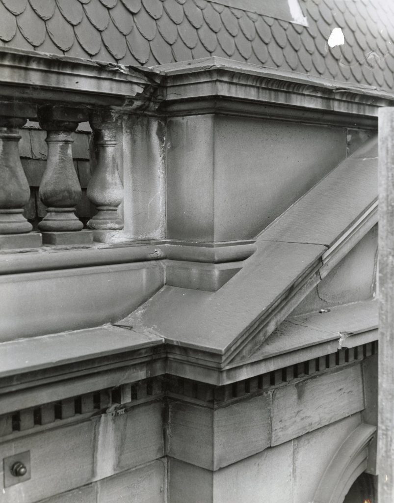 Image showing cracks in the stonework of Melbourne Town Hall