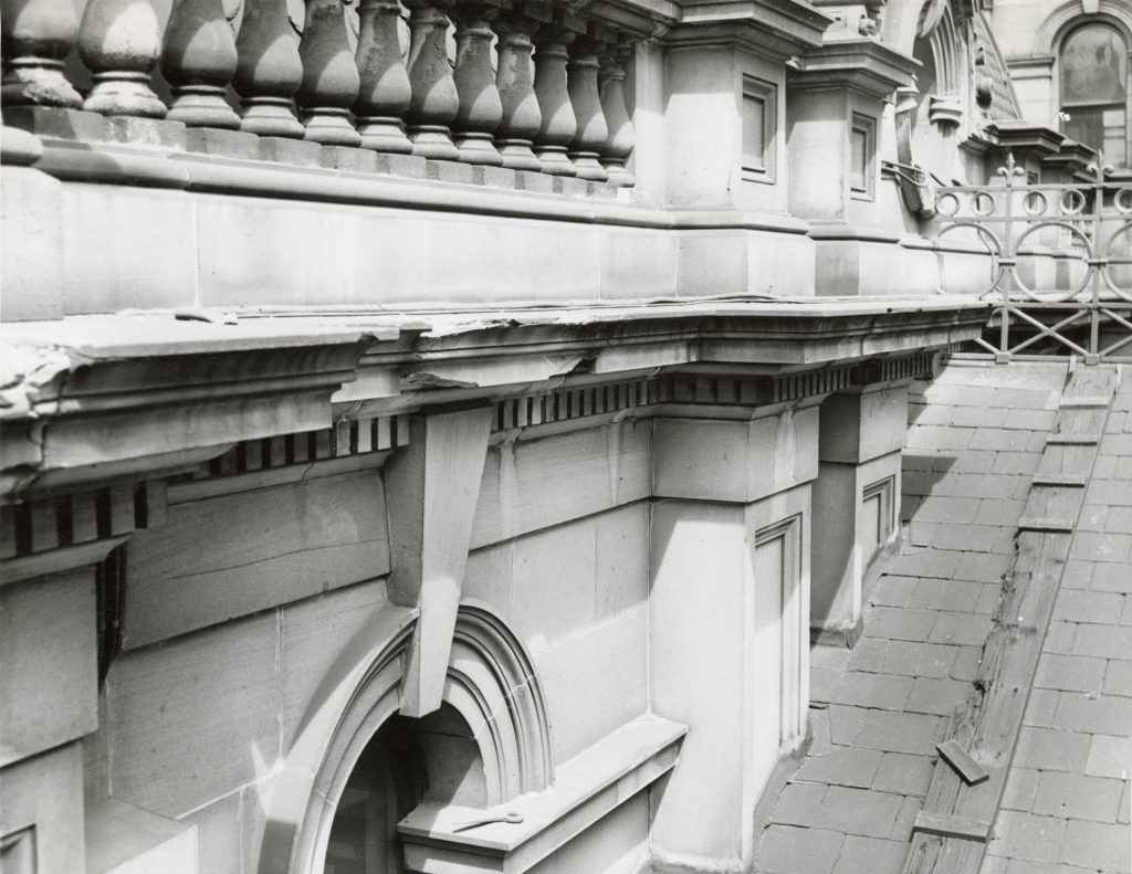 Image showing cracks in the stonework of Melbourne Town Hall