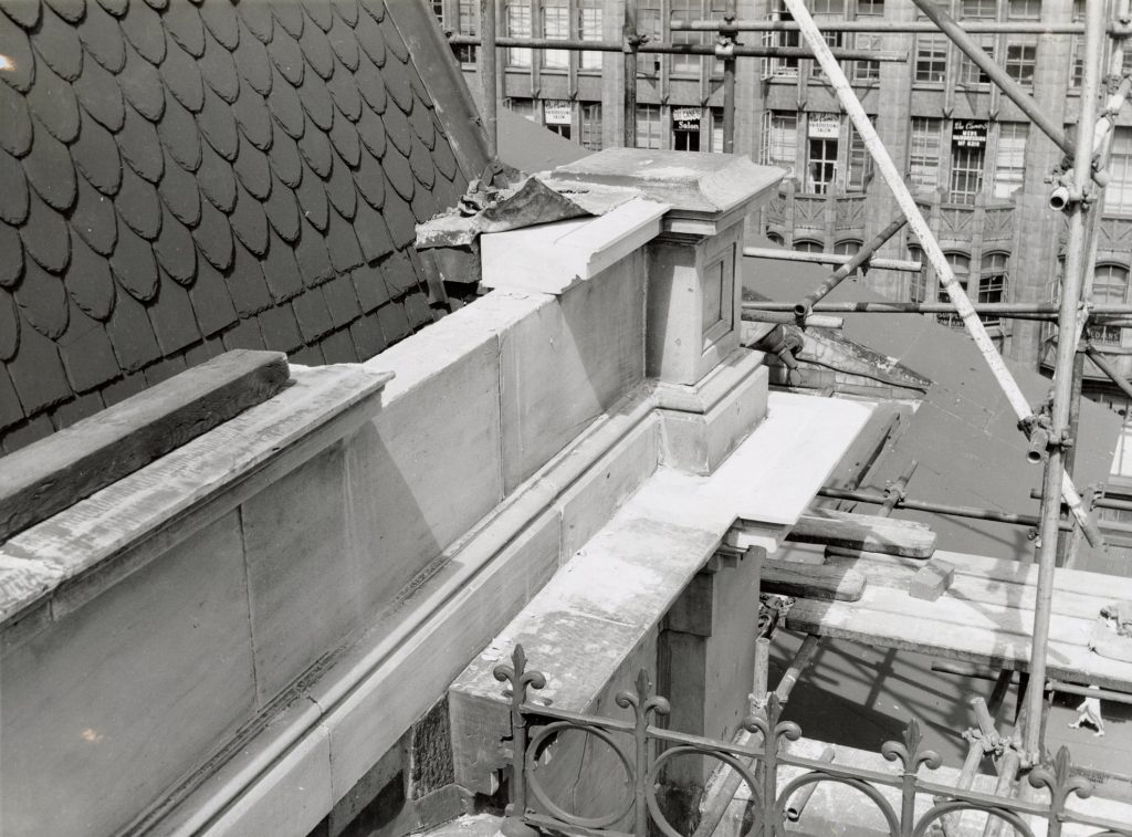 Image showing restoration of the stonework on the Melbourne Town Hall facade