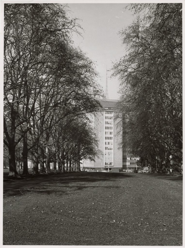 Image of Carlton Gardens, with St Vincent’s Hospital visible behind