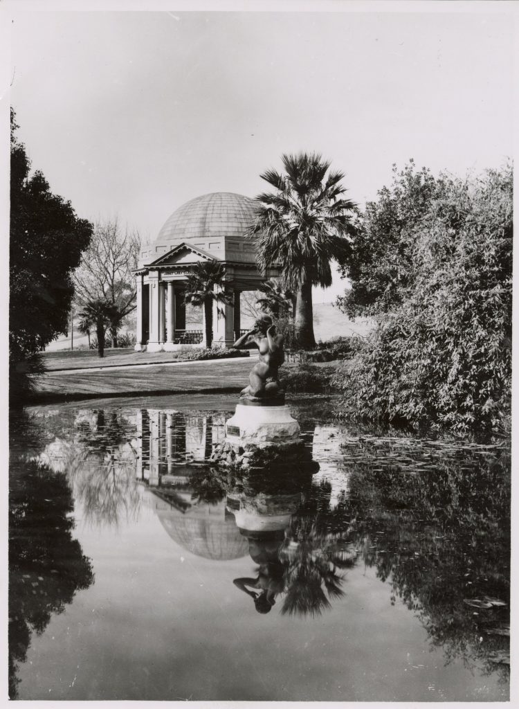 Image of the Lady Janet Clarke memorial, in the Melbourne Botanic Gardens